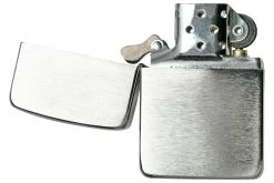 Zippo 1941 Replica Chrome Brush 60000665 Silver, Lighter 5 Zippo 1941 Replica Chrome Brush 60000665 Silver, Lighter -Udendørs Værktøjsbutik ZP1941 000930 03 zippo